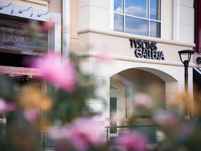 Tysons Galleria photo 6
