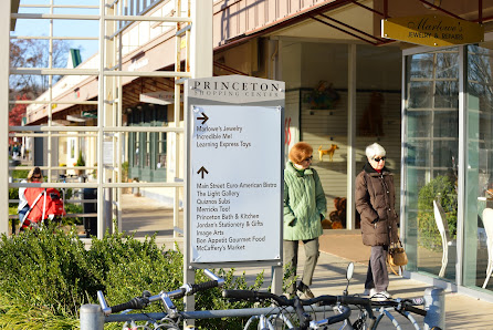 Sharps Run Shopping Center photo 5