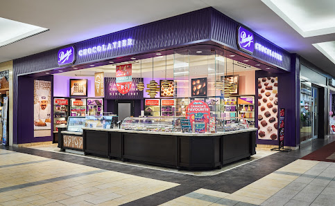 Place d'Orléans Shopping Centre photo 4