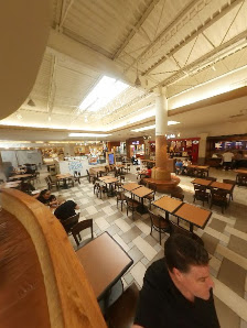Oak Park Mall photo 5