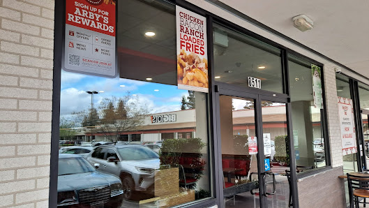 Elk Grove Commons photo 5