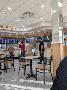 Leesburg Plaza photo 5