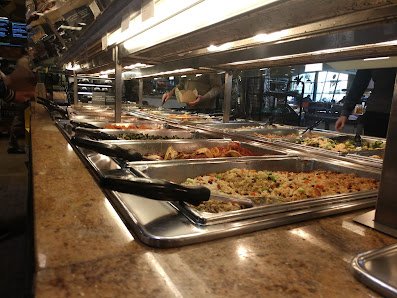Del Monte Plaza photo 3