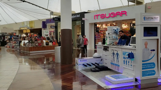 Centrally located near Sawgrass Mills Mall. photo 3