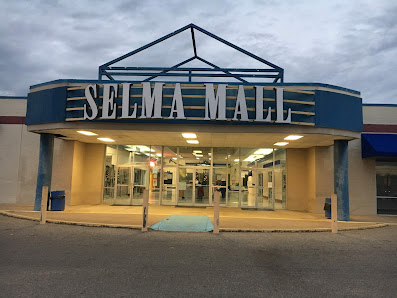 Selma Mall photo 1