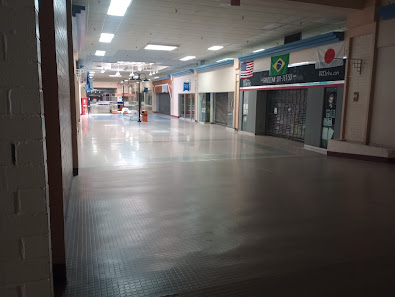 Selma Mall photo 2