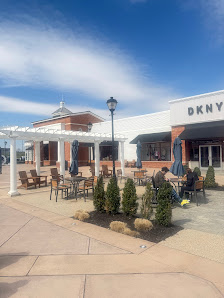 Leesburg Premium Outlets photo 1