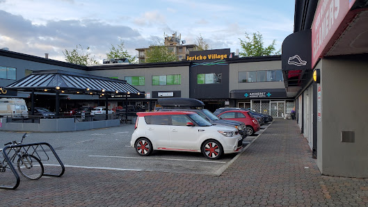 Hillcrest Village Shopping Centre photo 1