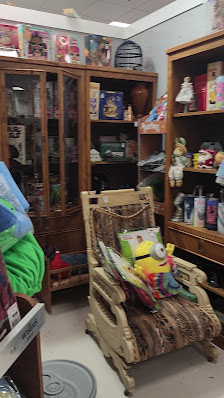 Treasure Trove Collectibles & Marketplace photo 4