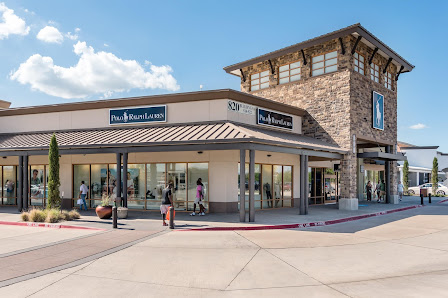 San Marcos Premium Outlets photo 6