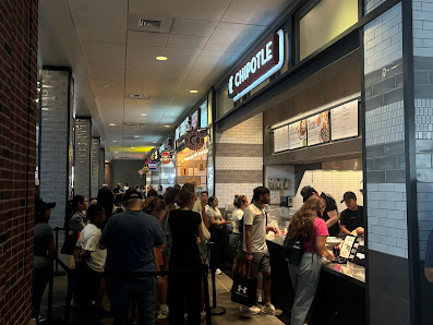 Woodbury Common Premium Outlets photo 4