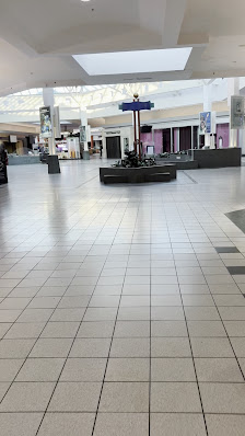 Parkway Shopping Center photo 3