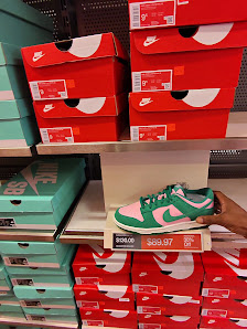 Clarksburg Premium Outlets photo 3