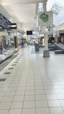 River Oaks Center photo 2