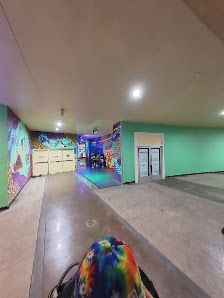 Neonopolis photo 5