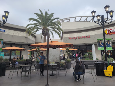 Houston Premium Outlets photo 4