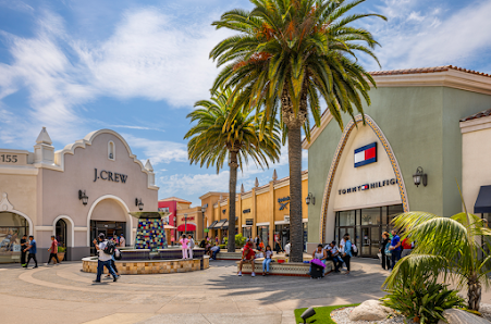 Houston Premium Outlets photo 6