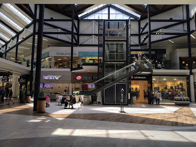 The Shops at Fort Union photo 1