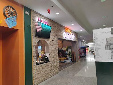 Washington Square Mall photo 1