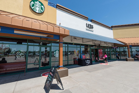 Twin Cities Premium Outlets photo 4