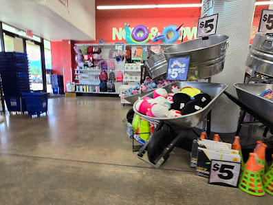 Uintah Gardens Shopping Center photo 2