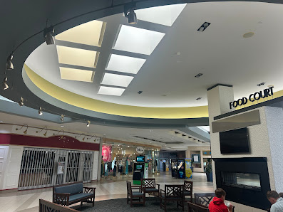 Laurel Park Place photo 5