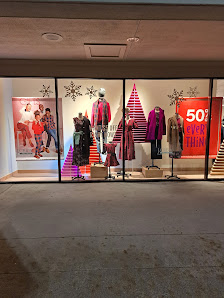 North Point Marketcenter photo 2