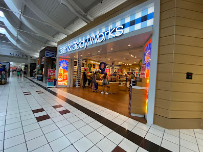 Auburn Mall photo 1