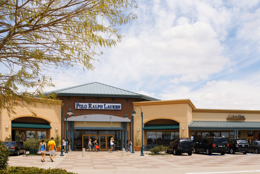 Allen Premium Outlets in Allen, TX