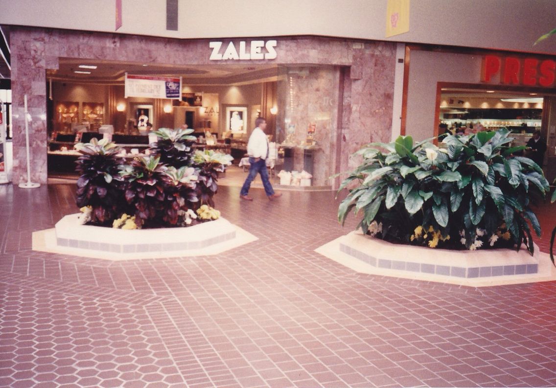 Allie Mall in Utica, NY