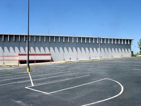Avondale Plaza in Avondale, AZ