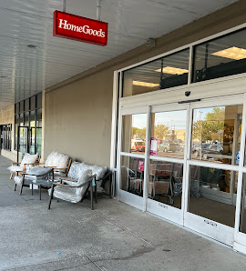 Berkshire Shopping Center photo 2