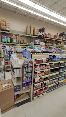 Hi-Lake Shopping Center photo 3