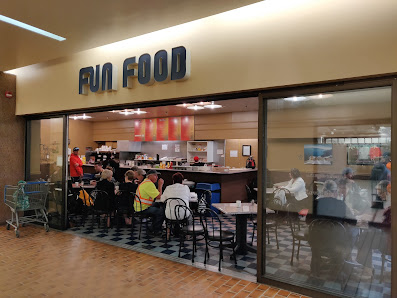 Labrador Mall photo 2