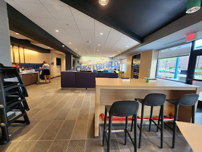 The Quarry Shopping Center photo 2