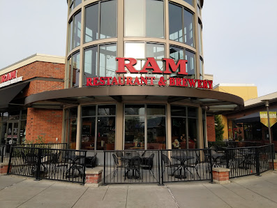 Manito Shopping Center photo 6