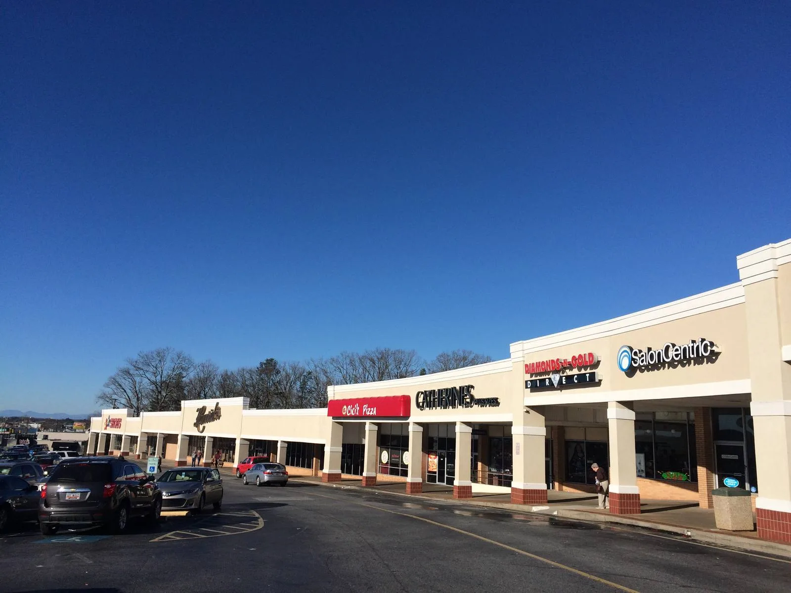Belvedere Plaza in Belvedere Park, GA