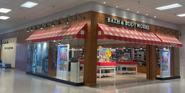 Cedar Mall photo 4