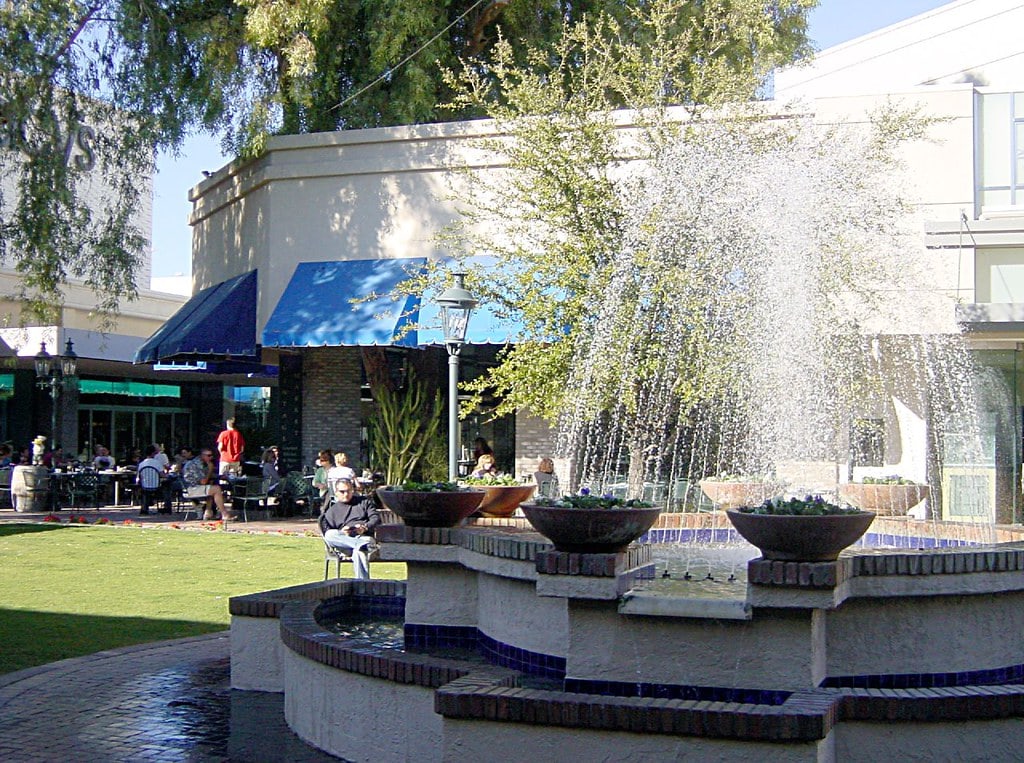 Biltmore Fashion Park in Phoenix, AZ