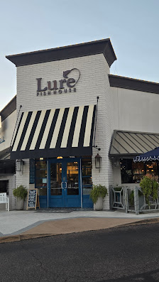 Lincoln Village Shops photo 6