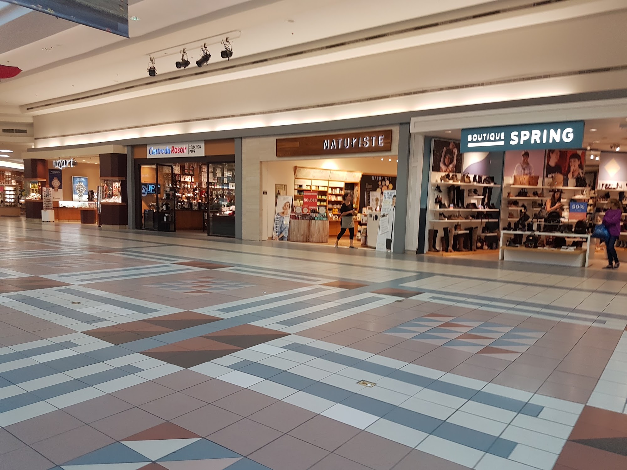 Carrefour Laplante in Saint-Jean-sur-Richelieu, QC