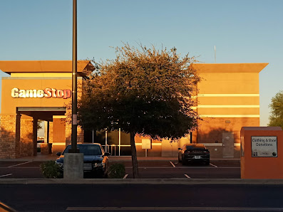 Estrella Marketplace photo 1