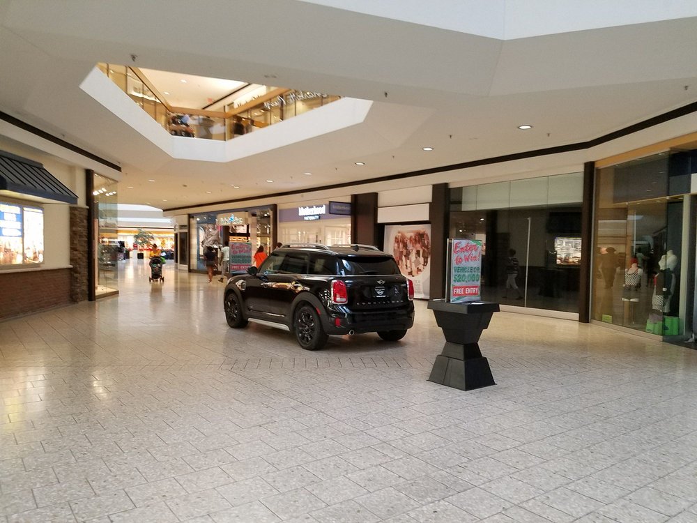 Clinton Valley Consumers Mall in Sterling Heights, MI