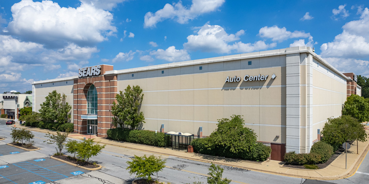 Concord Parkade Shopping Center in Concord, NC