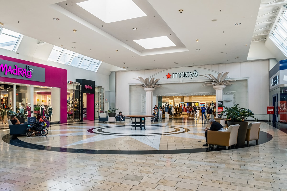 Coral Way Shopping Center in Miami, FL