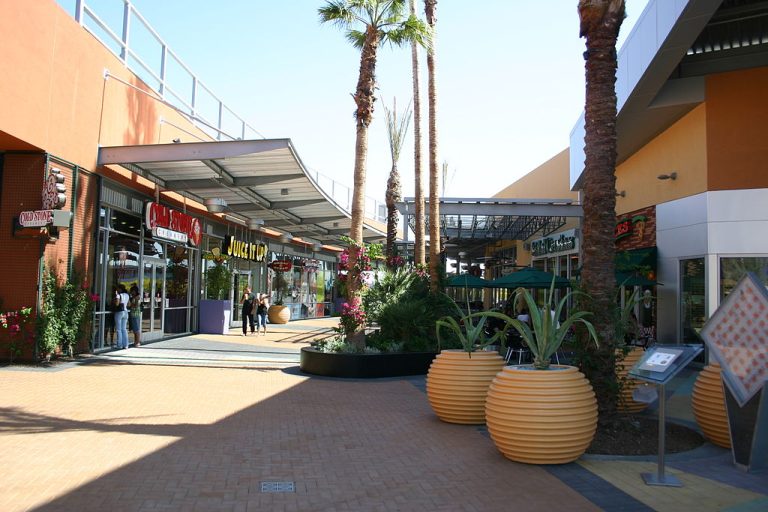 Courtyard Shops in Tempe, AZ