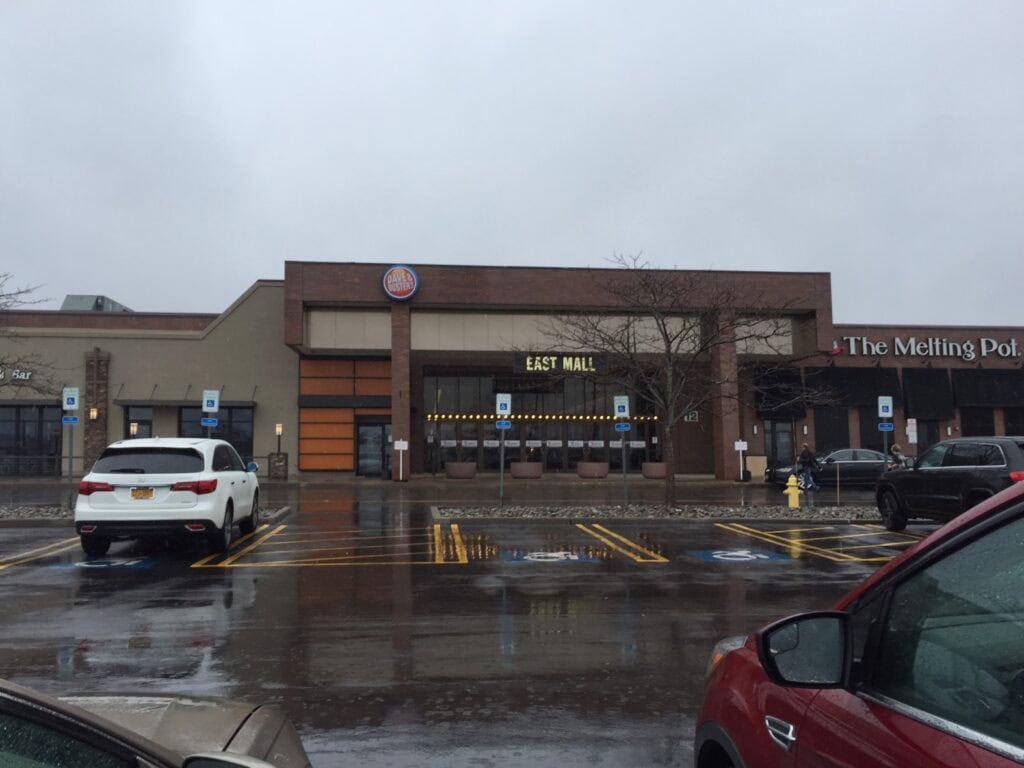 Crossroads Plaza in Sterling Heights, MI