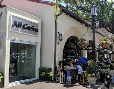 Highland Park Village photo 5
