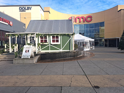 Fairfax Circle Shopping Center photo 1
