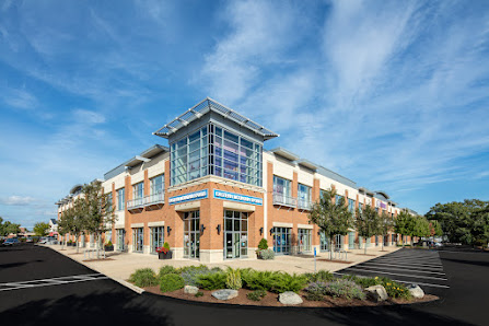The Shops at 300 Needham photo 4